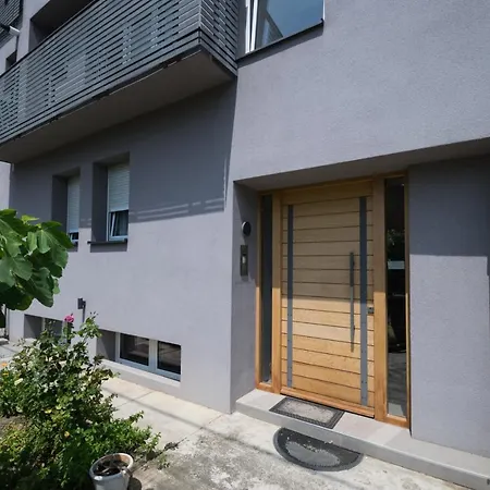 Pomodoro Rooms Zagreb Exteriör bild